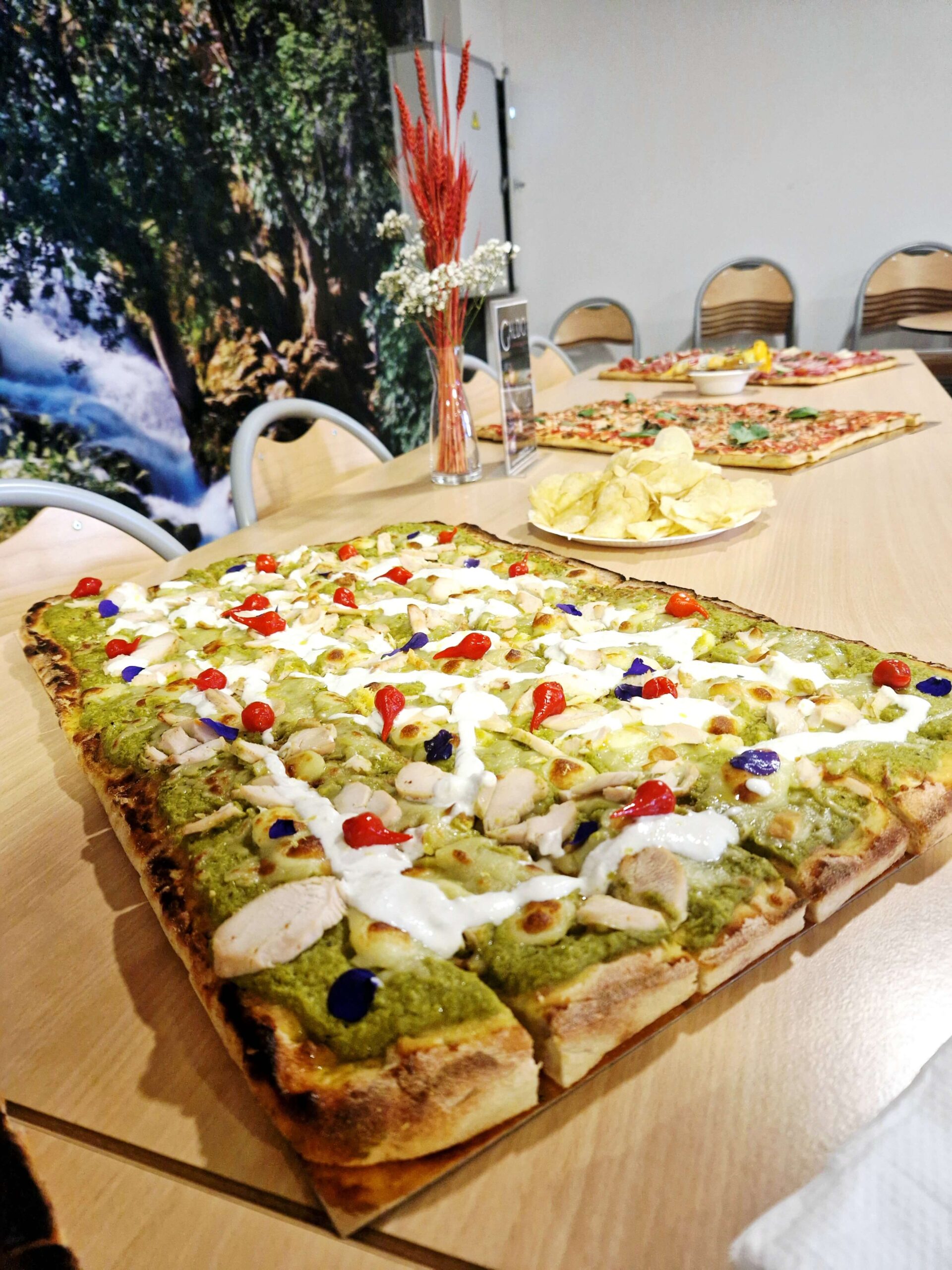 Pizza al taglio pesto et burrata